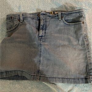 Blue old navy jean skirt size 14 low waist worn a few times
